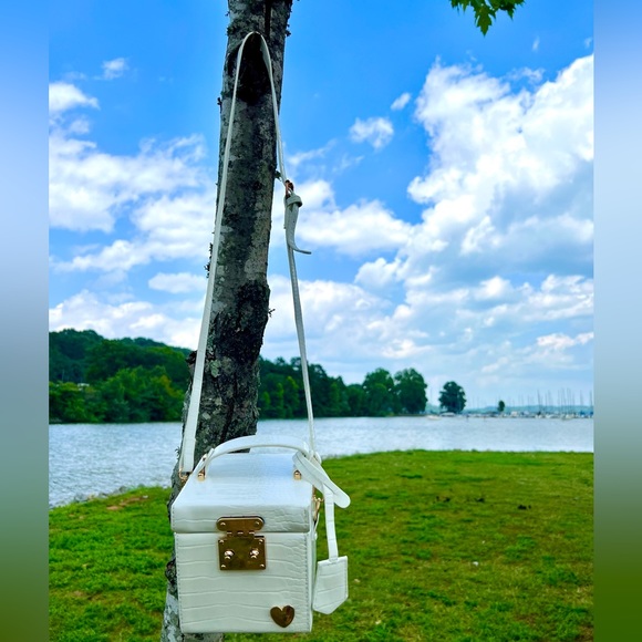 Crossbody bag - Picture 1 of 2